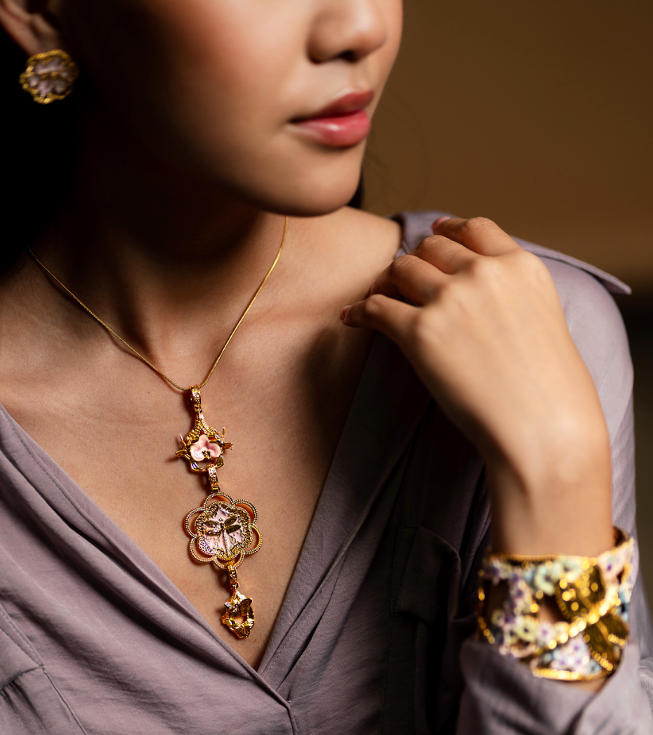 Why Statement Jewelry Makes a Meaningful Gift