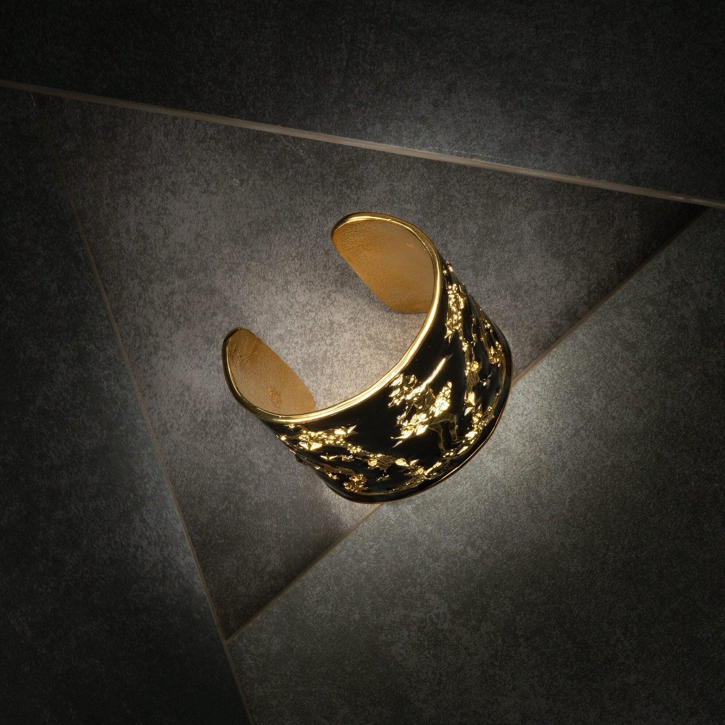 "She Moves The Stars" Cuff Bracelet - Gold & Black - Angela Mia Jewelry