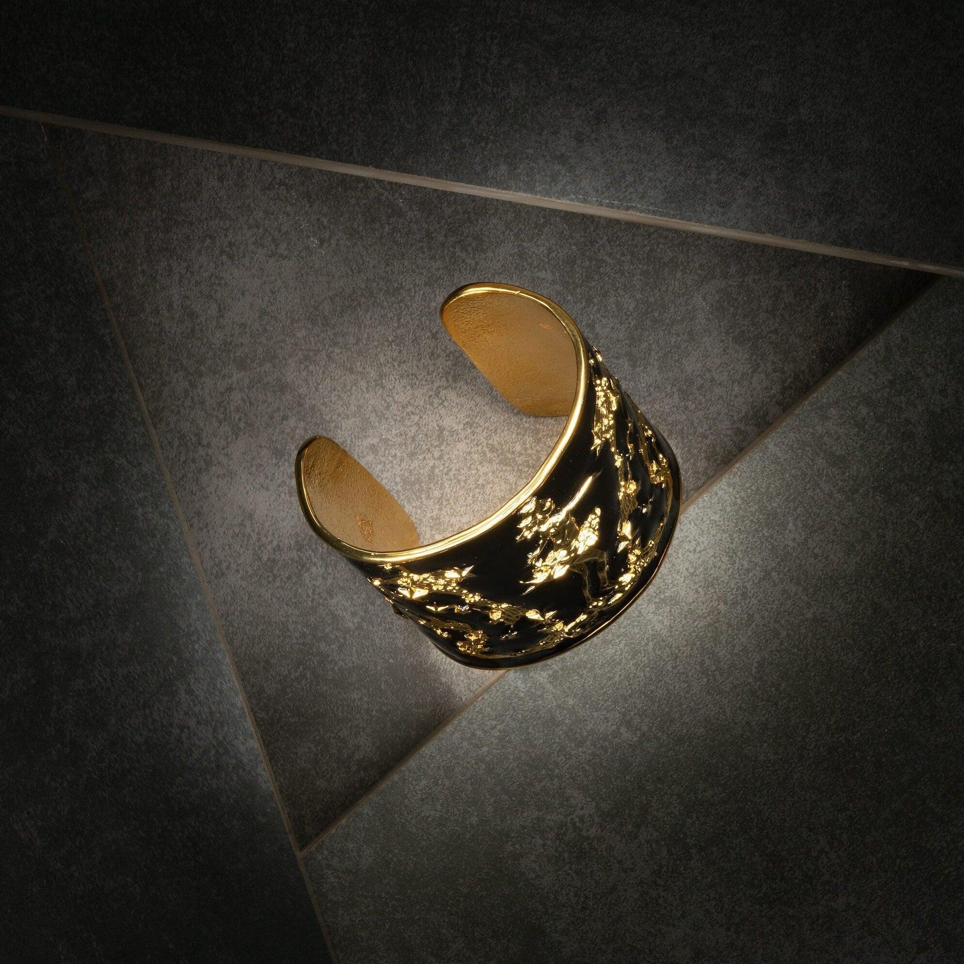 "She Moves The Stars" Cuff Bracelet - Gold & Black - Angela Mia Jewelry