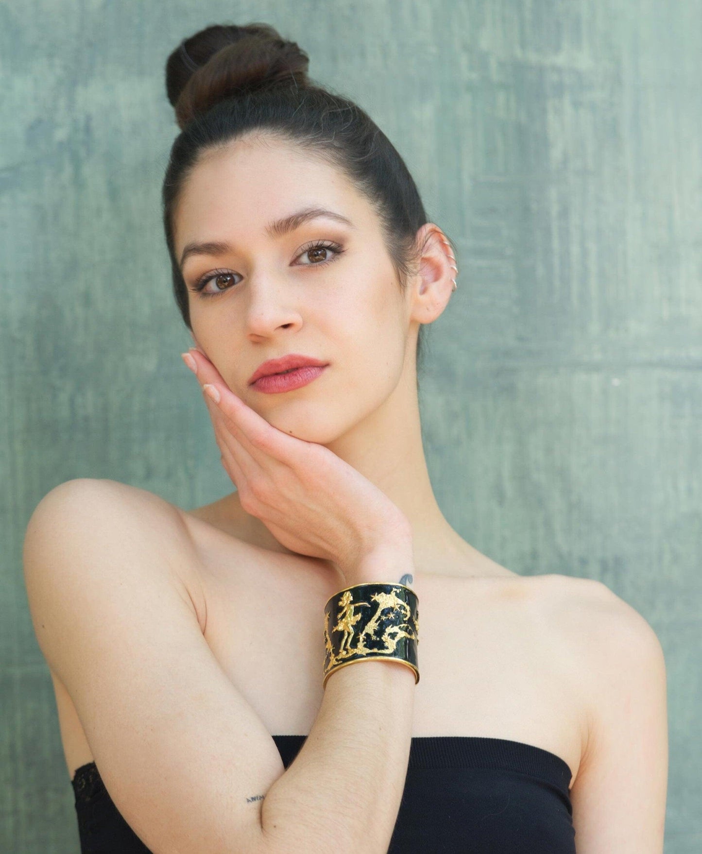 "She Moves The Stars" Cuff Bracelet - Gold & Black - Angela Mia Jewelry