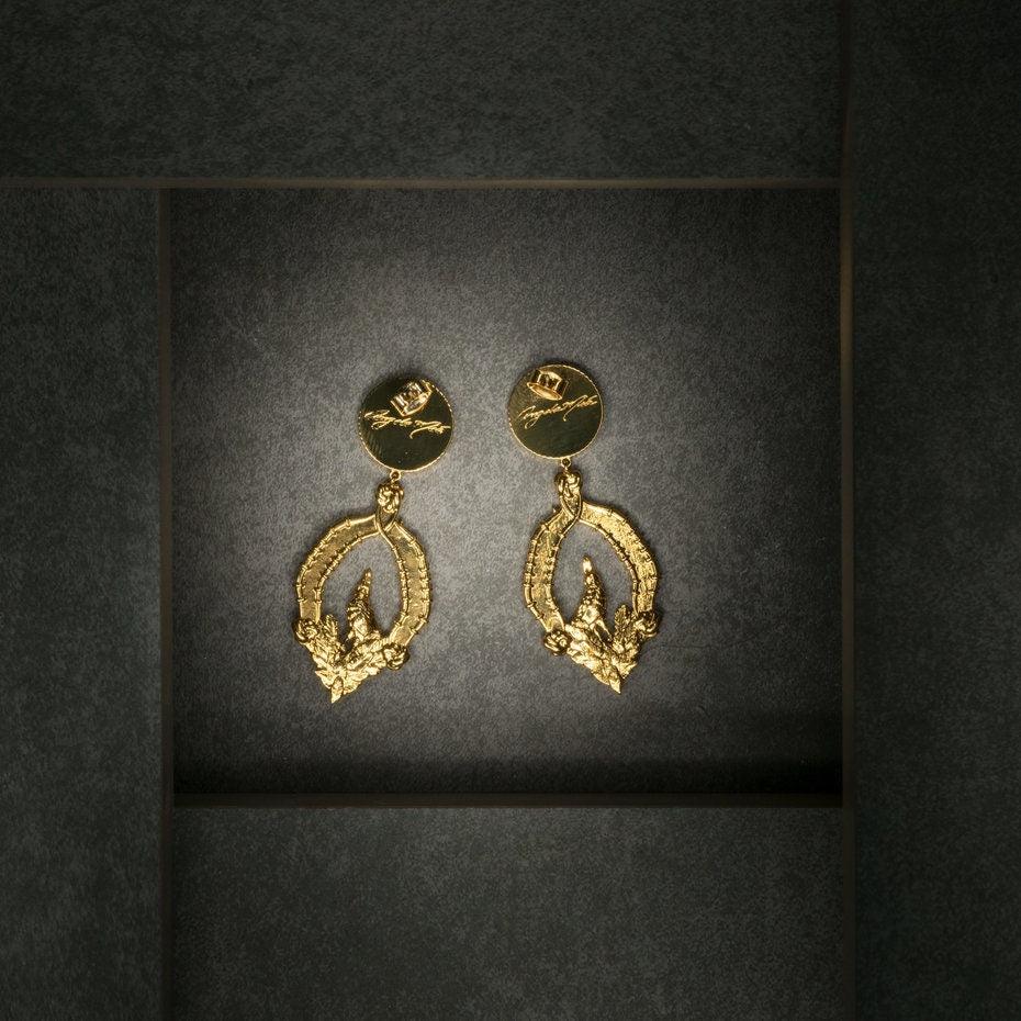 Unique Earrings "Vigor" Classic - Gold & Black Jewelry, Gift, Gift for Mom, Artistic