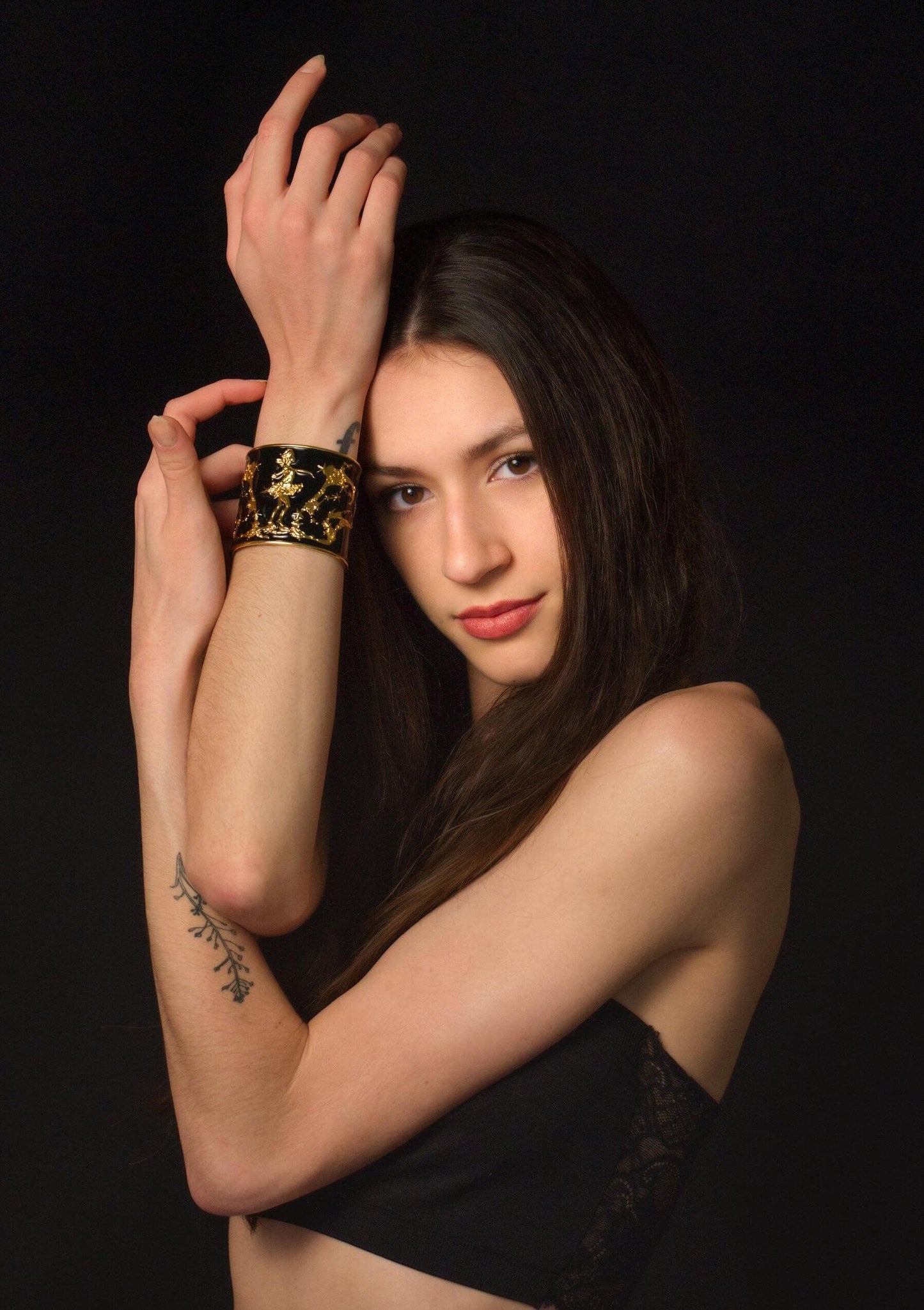 "She Moves The Stars" Cuff Bracelet - Gold & Black - Angela Mia Jewelry