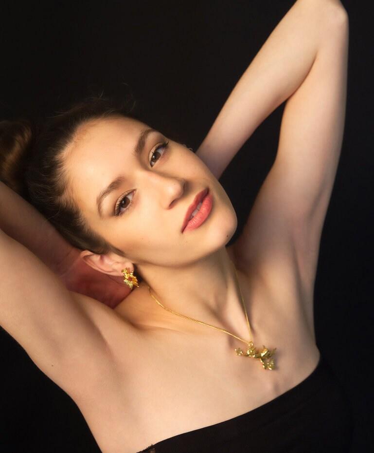 Unique Pendant Necklace 